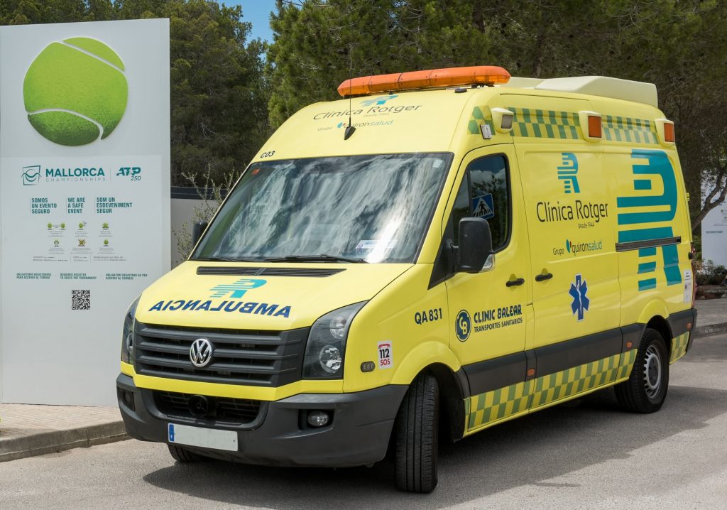 Nueva ambulancia de Quirónsalud en Baleares